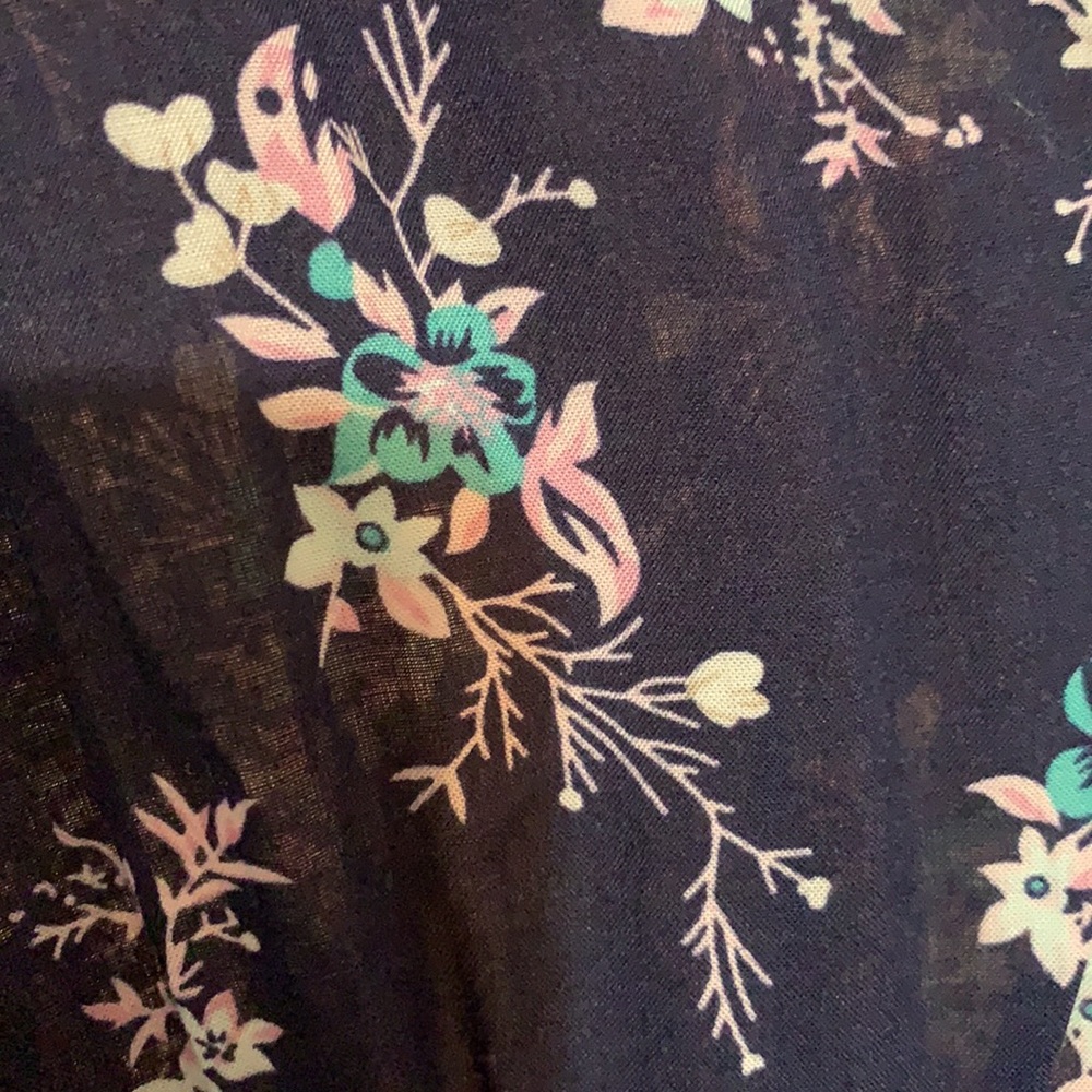 Kismet floral top - Picture 10 of 10